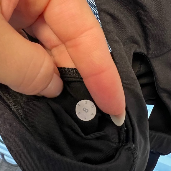 lululemon sports bra - Picture 2 of 4